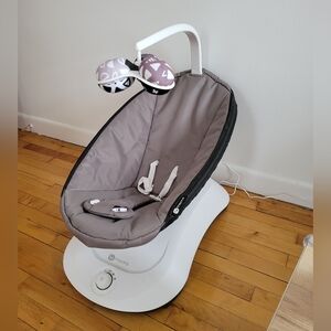4moms Gray Baby Rocker